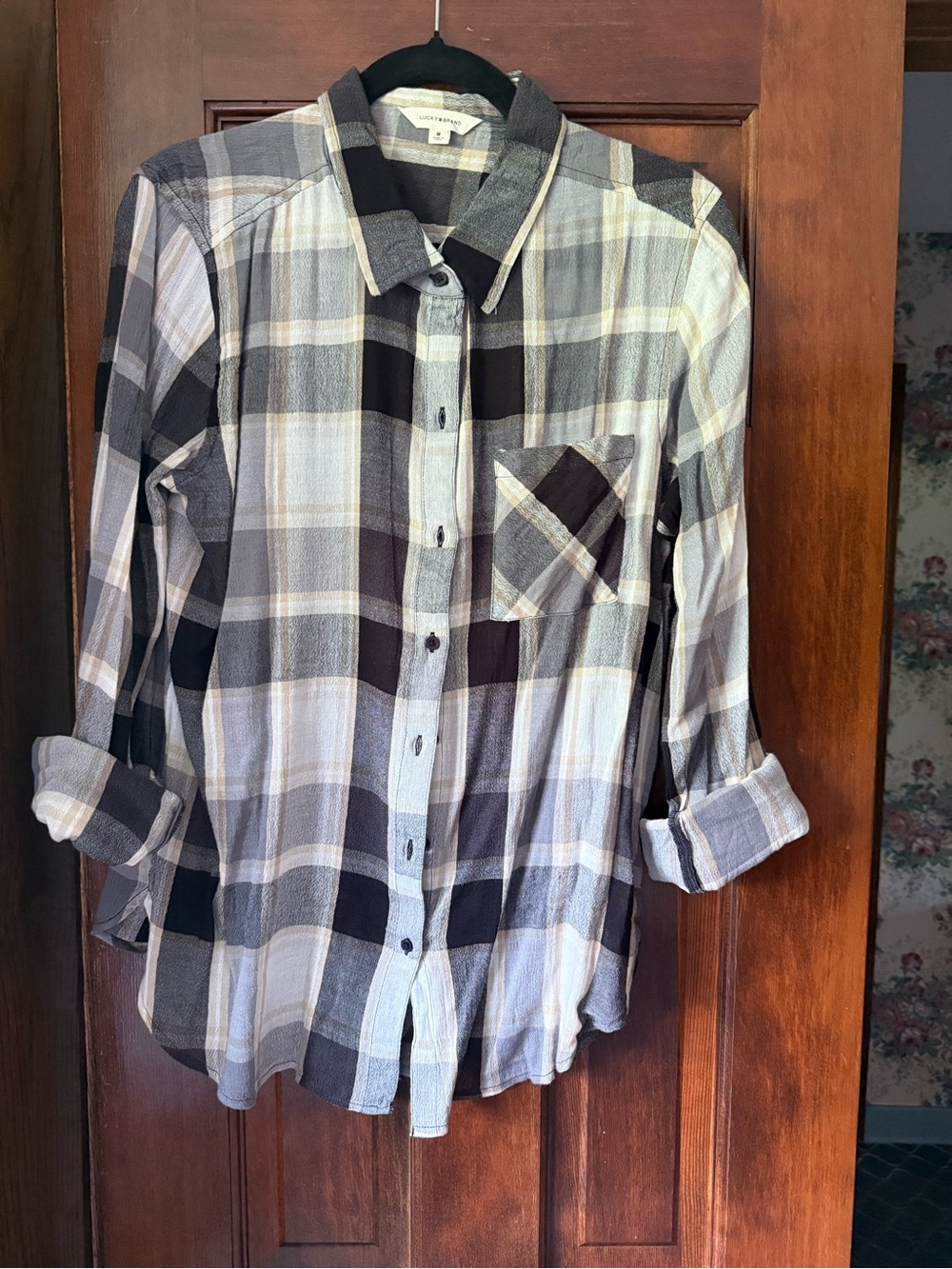 Lucky Brand Plaid Button-Up Shirt in Black, White & Tan M
